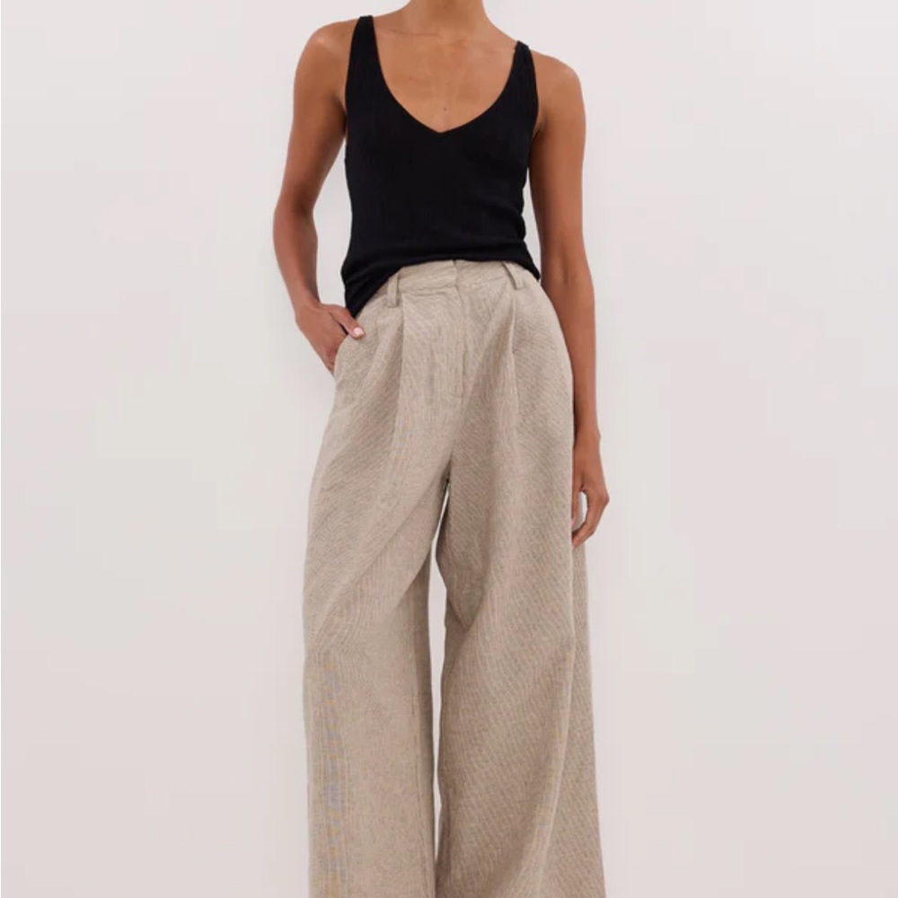 DISSH

Holden pants in natural

Size 10

NWT